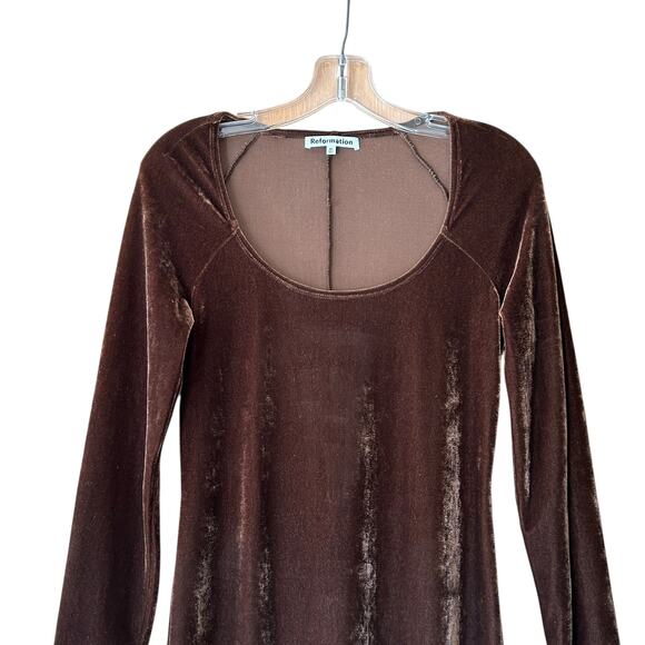 Reformation Finneas Chocolate Brown Velvet Long Sleeve Midi Dress Size M - Picture 3 of 5